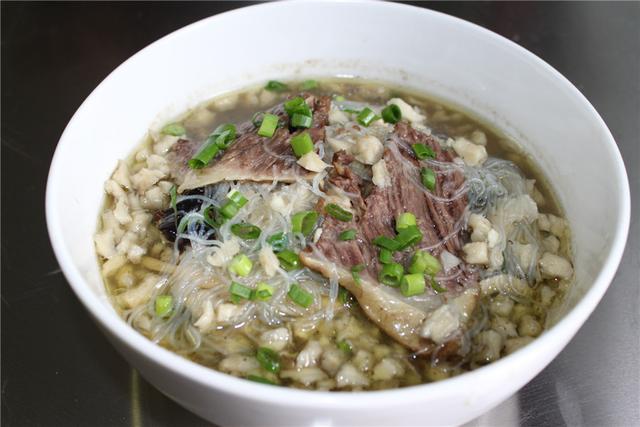 陜西美食羊肉泡饃是這樣做出來的