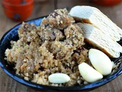 西安的清真粉蒸肉和普通的粉蒸肉區(qū)別在那里？