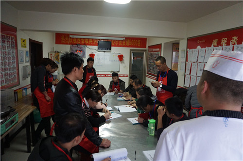 過完年學小吃技術去哪學
