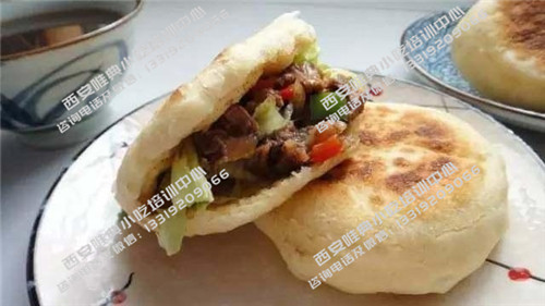 香辣牛肉夾饃