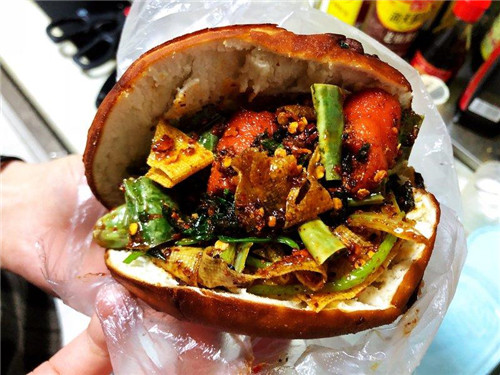 炸串夾饃