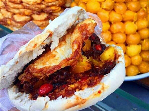 蛋菜夾饃